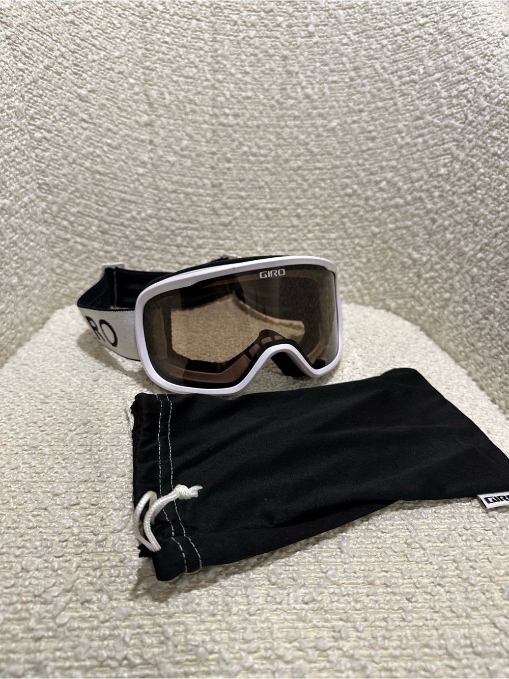 Giro White Ski Goggles with Brown Tinted Lens